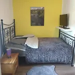 Burgapartment Felsenhaeuschen Monschau