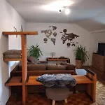 Burgapartment Felsenhaeuschen * Monschau
