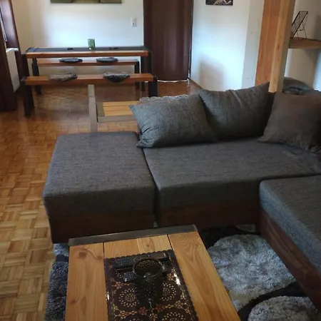 Burgapartment Felsenhaeuschen
