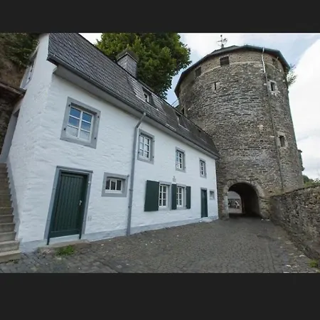 Appartement Burgapartment Felsenhaeuschen