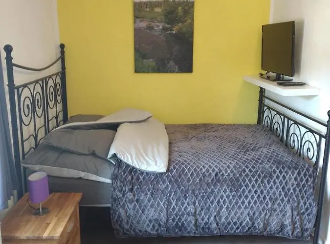 Burgapartment Felsenhaeuschen Monschau