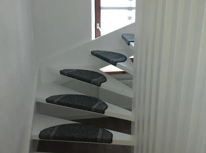 Burgapartment Felsenhaeuschen Apartman *