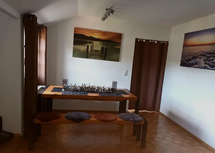 Apartman Burgapartment Felsenhaeuschen